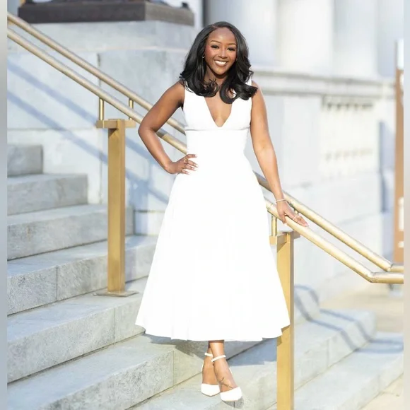 Keely Cotton Sleeveless Midi Dress - White - Picture 3 of 7